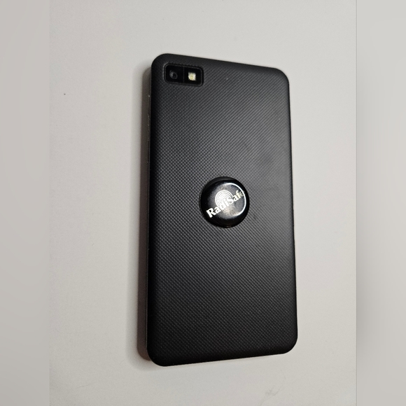 Blackberry Z10 | Made in Mexico | Research in motion | Good shape | Collectable - Picture 4 of 7